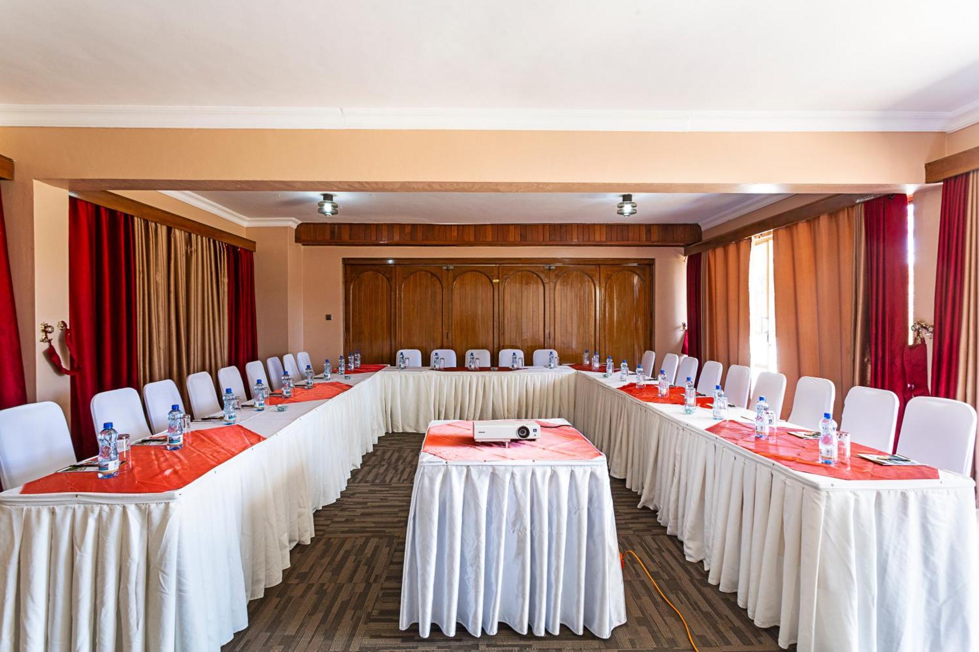 Sirikwa Hotel Eldoret Kültér fotó
