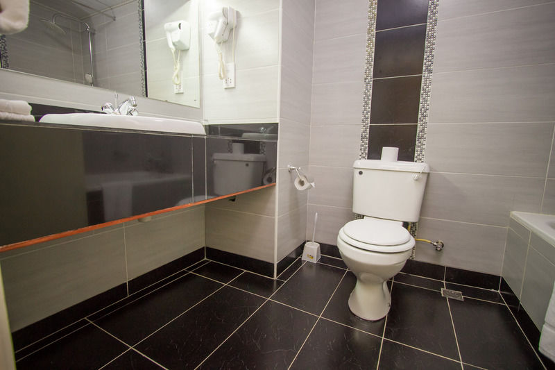 Sirikwa Hotel Eldoret Kültér fotó